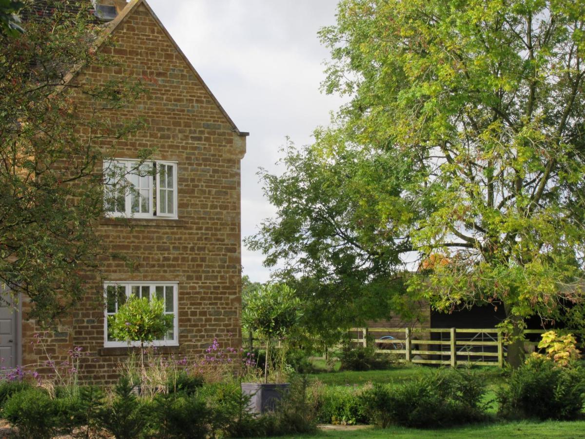 Weston Hill Farm Bed and Breakfast Moreton Pinkney Eksteriør billede